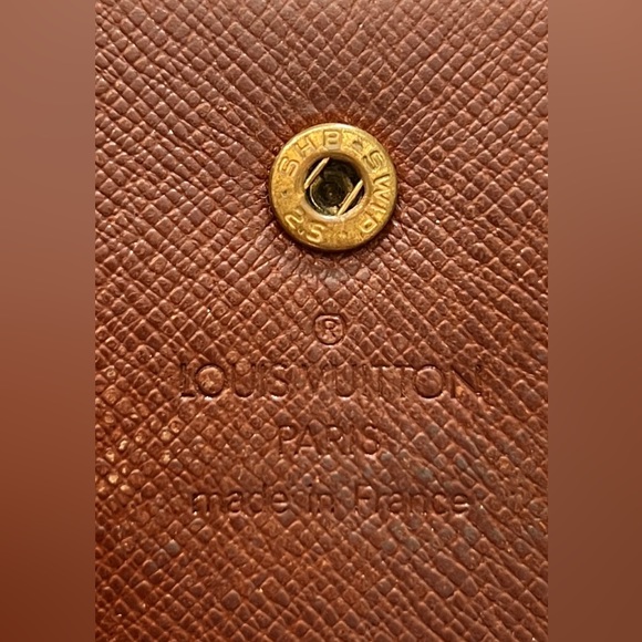 Authentic Louis Vuitton Wallet with COA - Picture 4 of 7